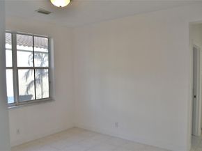 872 Tanglewood Cr, Weston FL 33327