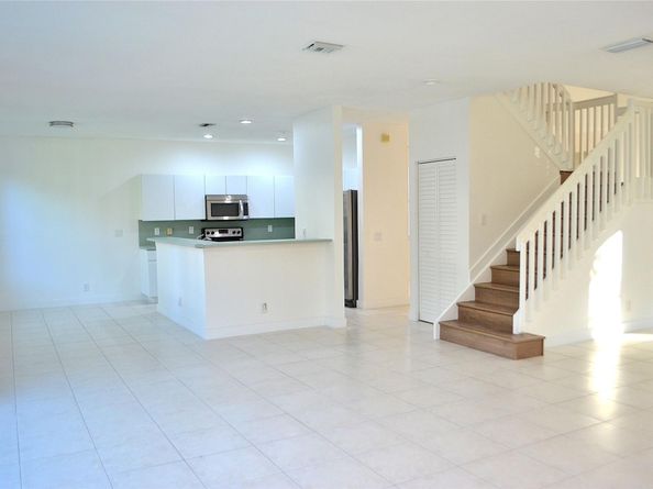 872 Tanglewood Cr, Weston FL 33327