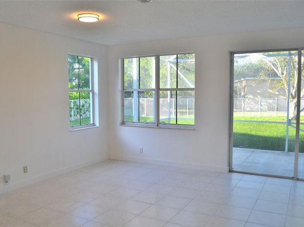 872 Tanglewood Cr, Weston FL 33327