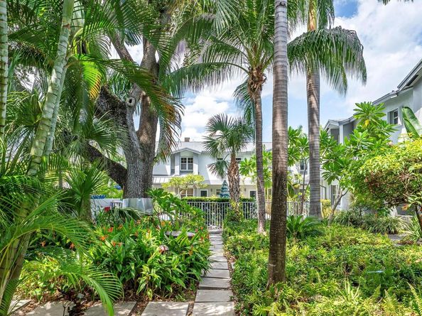 801 SE 16th Ct 11, Fort Lauderdale FL 33316