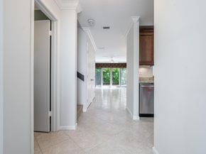 801 SE 16th Ct 11, Fort Lauderdale FL 33316