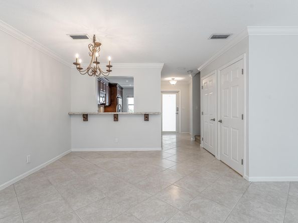 801 SE 16th Ct 11, Fort Lauderdale FL 33316