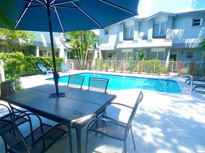 801 SE 16th Ct 11, Fort Lauderdale FL 33316