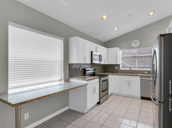 702 Stanton Dr, Weston FL 33326
