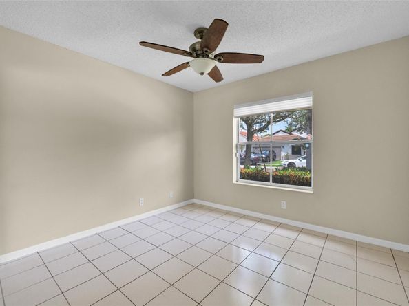 702 Stanton Dr, Weston FL 33326
