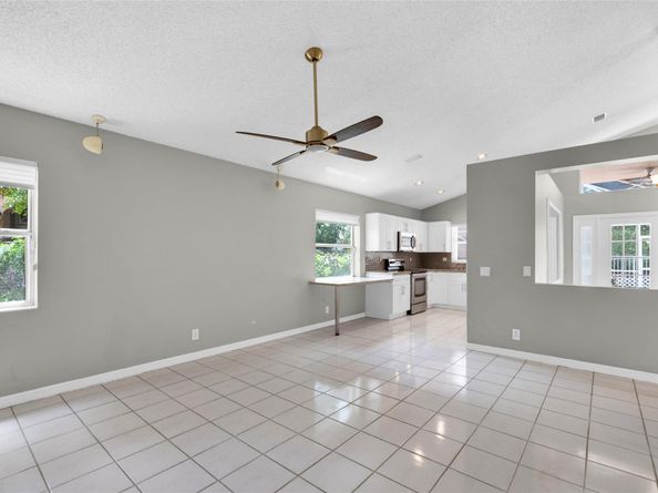 702 Stanton Dr, Weston FL 33326