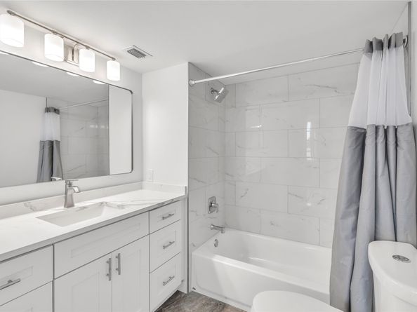 3100 W Rolling Hills Cir 109, Davie FL 33328