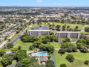 3100 W Rolling Hills Cir 109, Davie FL 33328