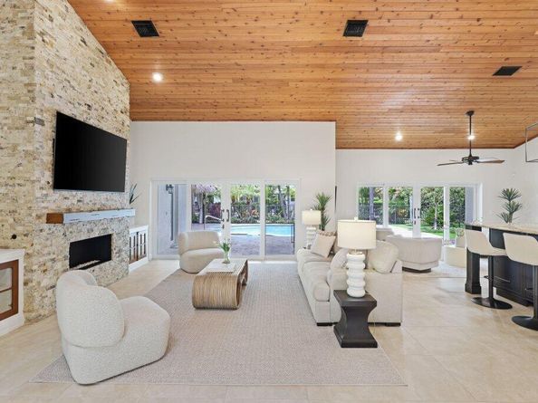 2281 NW 39th Drive, Boca Raton FL 33431