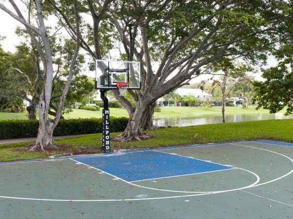 2281 NW 39th Drive, Boca Raton FL 33431