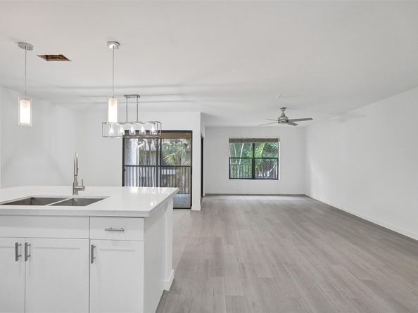 4407 NW 20th St 450, Coconut Creek FL 33066