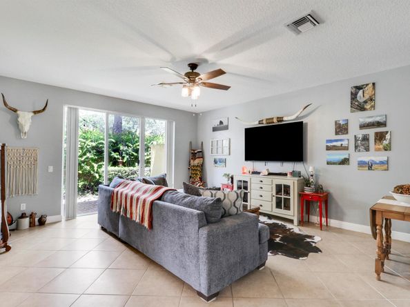 102 Via Emilia, Royal Palm Beach FL 33411