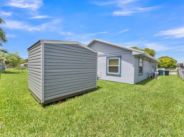 11472 SW 227th Ter, Miami FL 33170