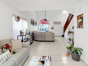 3256 NW 123rd Ter, Sunrise FL 33323