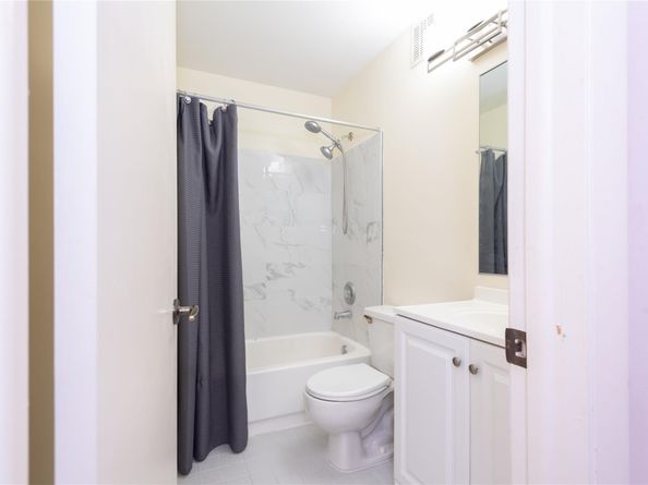 3256 NW 123rd Ter, Sunrise FL 33323