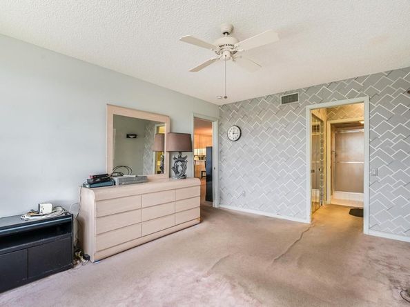 10370 E Clairmont Circle 302, Tamarac FL 33321