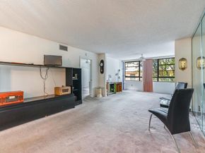 10370 E Clairmont Circle 302, Tamarac FL 33321