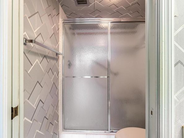 10370 E Clairmont Circle 302, Tamarac FL 33321