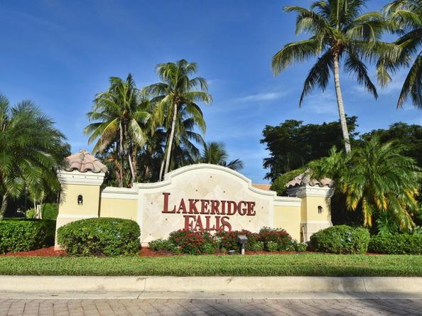 7458 Falls Road W, Boynton Beach FL 33437