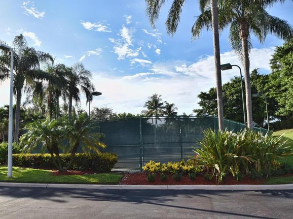 7458 Falls Road W, Boynton Beach FL 33437