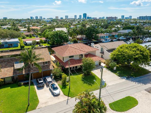 370 SE 13th Ave, Pompano Beach FL 33060
