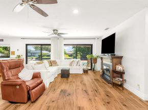 370 SE 13th Ave, Pompano Beach FL 33060