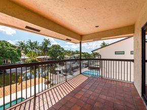 370 SE 13th Ave, Pompano Beach FL 33060