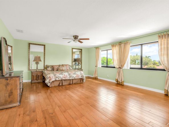 370 SE 13th Ave, Pompano Beach FL 33060