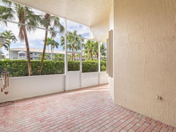 248 Palm Circle, Atlantis FL 33462