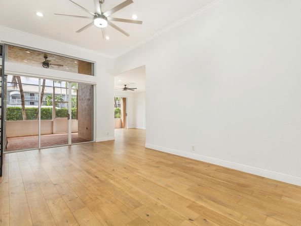 248 Palm Circle, Atlantis FL 33462