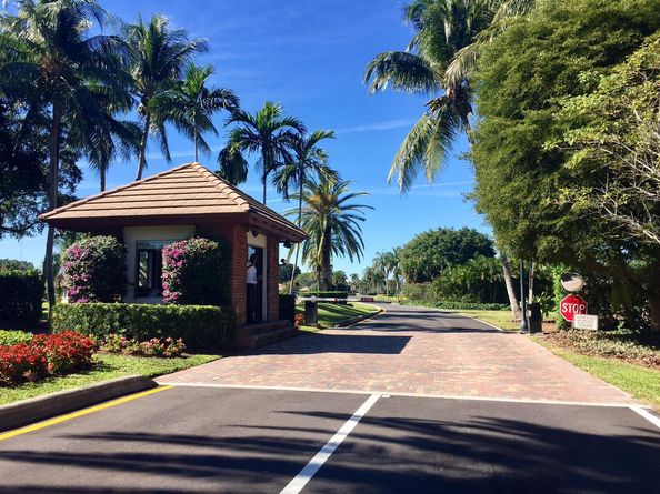 248 Palm Circle, Atlantis FL 33462