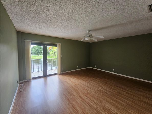 633 Deer Creek Lake Point North Ln, Deerfield Beach FL 33442