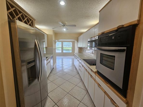 633 Deer Creek Lake Point North Ln, Deerfield Beach FL 33442
