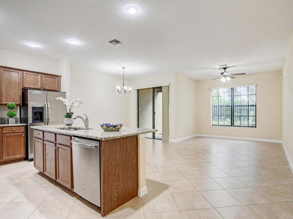 10366 Wellington Parc Drive, Wellington FL 33449