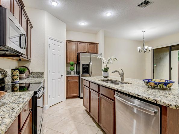 10366 Wellington Parc Drive, Wellington FL 33449