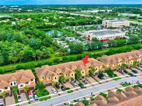 10366 Wellington Parc Drive, Wellington FL 33449