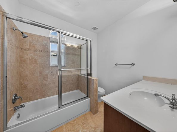 3241 NE 13th St, Pompano Beach FL 33062