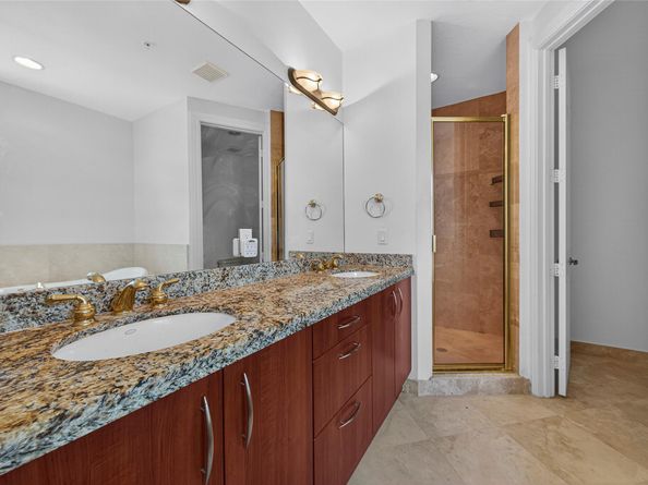 3241 NE 13th St, Pompano Beach FL 33062