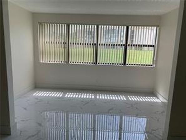 2941 N Nob Hill Rd 112, Sunrise FL 33322