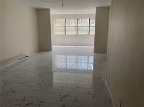 2941 N Nob Hill Rd 112, Sunrise FL 33322
