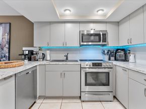 29 Laredo Pl 29, Davie FL 33324