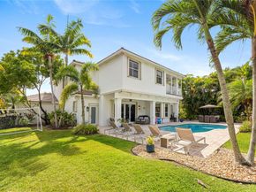2527 Montclaire Cir, Weston FL 33327
