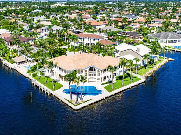 978 Dogwood Drive, Delray Beach FL 33483