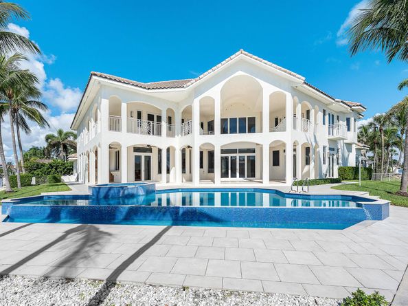 978 Dogwood Drive, Delray Beach FL 33483