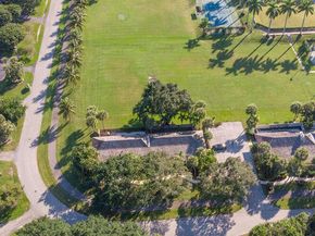11792 Wimbledon Circle, Wellington FL 33414