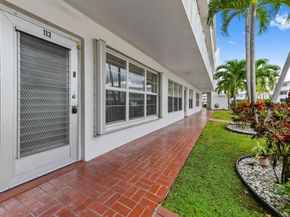 113 Wellington D, West Palm Beach FL 33417