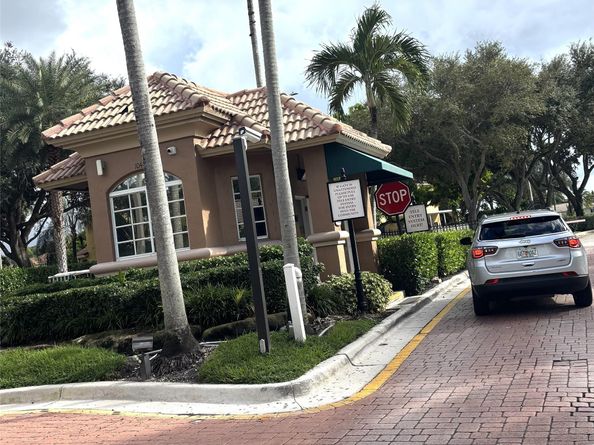 10400 SW 24th Ct, Miramar FL 33025