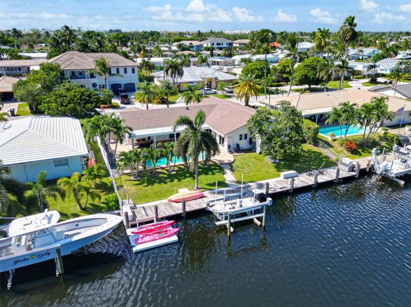 4000 NE 24th Ave, Lighthouse Point FL 33064