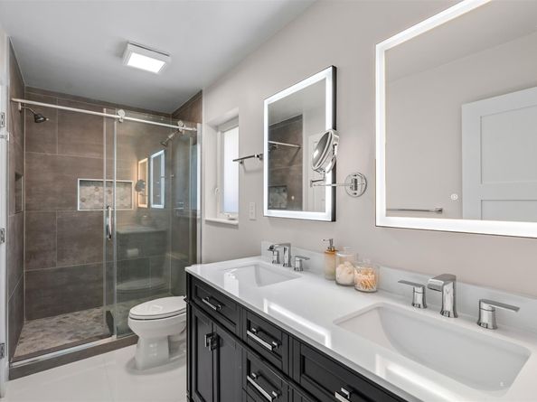 4000 NE 24th Ave, Lighthouse Point FL 33064