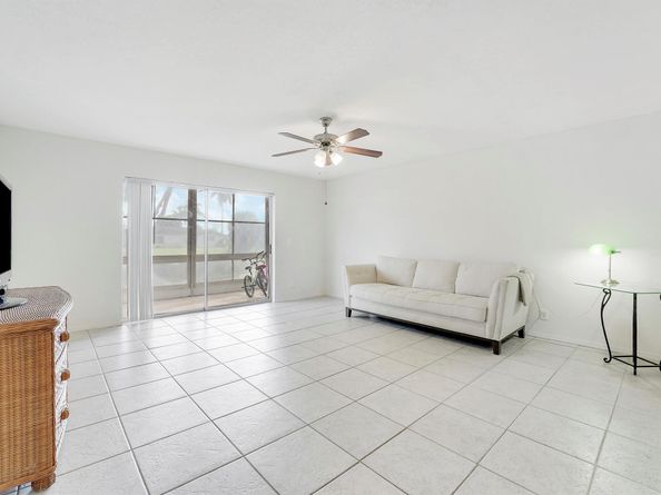 12014 S Greenway Circle S 109, Royal Palm Beach FL 33411